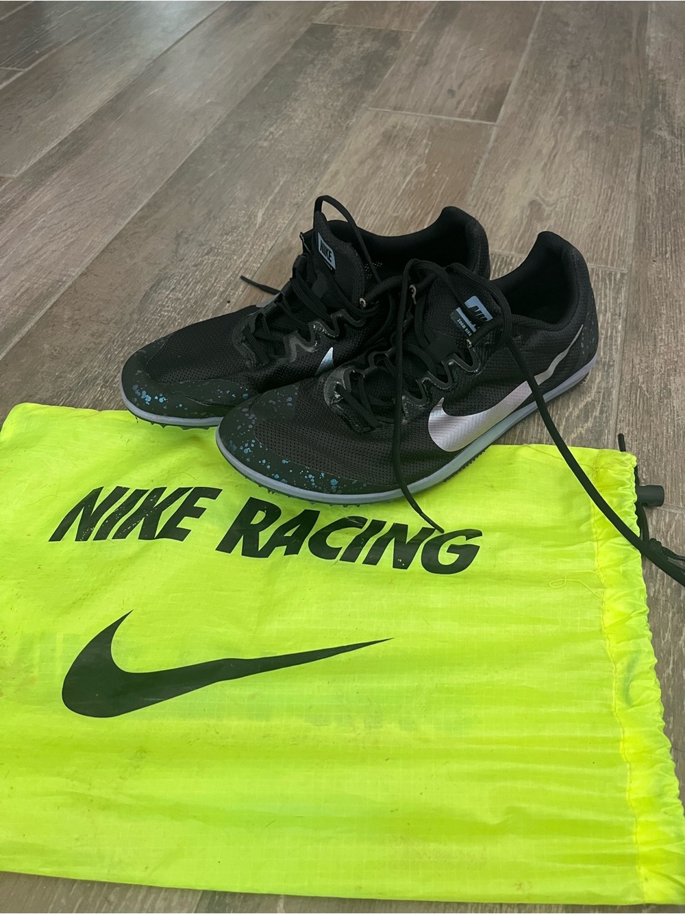 Nike Men's Black long distance track spikes (w bag)